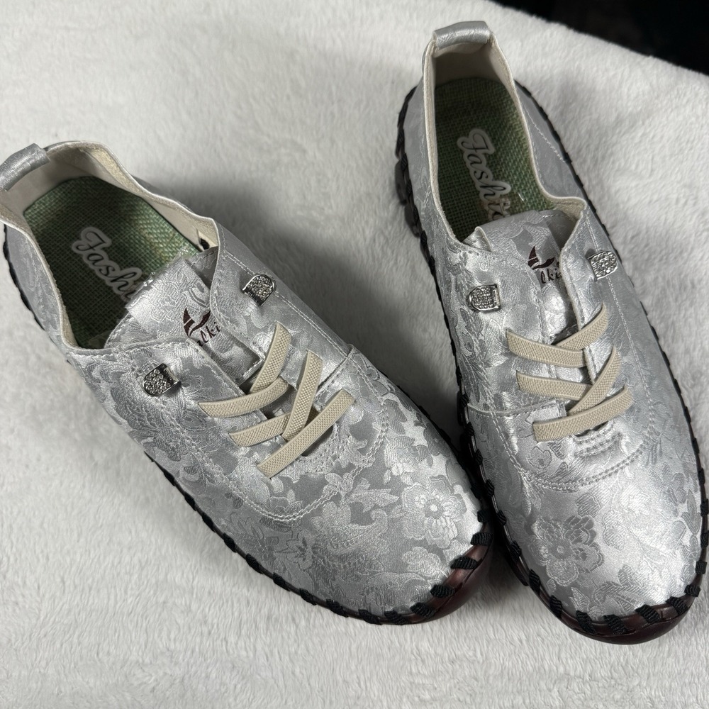 Salkin Women's EU 37 US 6.5 Silver Floral Slip On Comfort Walking Shoes New